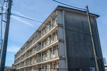 無人の団地の廃墟