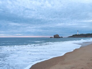 Simplicit&eacute; de la plage et de l'horizon