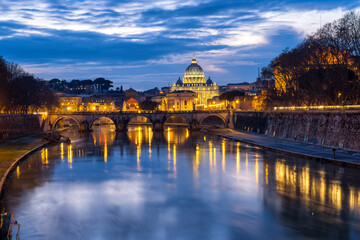 Naklejka na ściany i meble Rome by night - Italy - The Vatican 