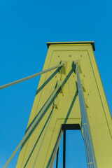 Severinsbr&uuml;cke in K&ouml;ln - Detailaufnahme vor blauem Himmel