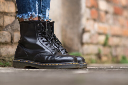 Doc martens vertrieb shop deutschland