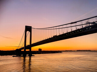Fototapeta na wymiar Verrazzano-Narrows Bridge At Sunrise