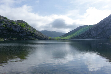 LAGO COVADONGA ASTURIAS