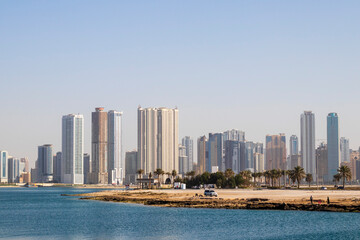 Obraz premium Sharjah,UAE - 02.06.2021 Waterfront in Al Khan area of Sharjah Emirate. UAE. Outdoors.