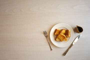 フレンチトースト　俯瞰　白