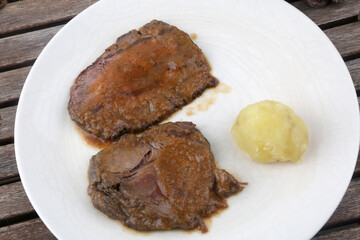 roast beef cutting pieces as meat food