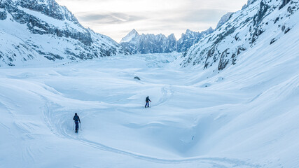 Fototapeta na wymiar Splitboard / Ski touring on the Argentière Glacier, Chamonix, French Alps, France