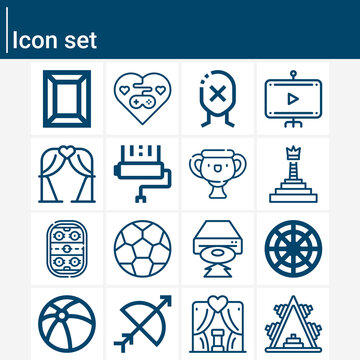 Simple set of play related lineal icons.