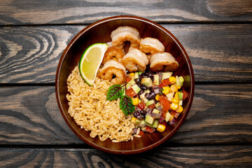 poke with shrimpand vegetables