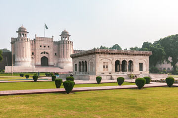 Fototapeta na wymiar Lahore, Pakistan : Lahore Fort gate