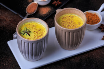 Easy Healthy Golden Milk Turmeric Latte. 