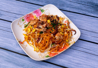 Thai Food Pad Thai, Fried Mussels and Noodle Soup