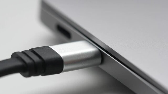 Connecting USB type C Cable to a Laptop Computer Port