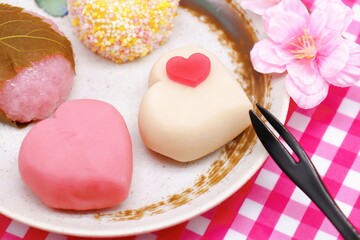 ハートマークの上生菓子　バレンタインデー