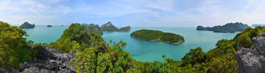Fototapeta na wymiar Panorama view of ang thong Island ,Archipelago in Thailand,