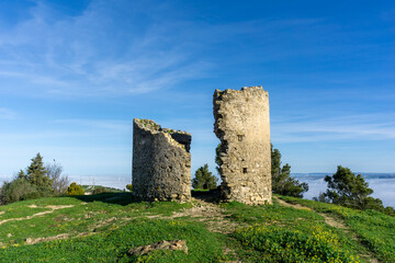 Fototapeta na wymiar ruins of the castle in Medina-Sidonia in Andalusia
