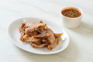 Grilled Pork Neck with Thai Spicy Sauce