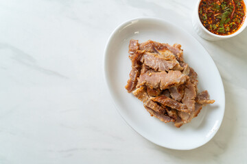 Grilled Pork Neck with Thai Spicy Sauce