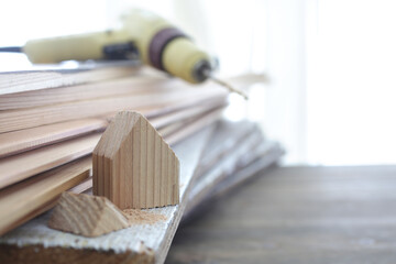 DIYの木工道具と木材