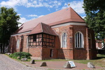Fototapeta na wymiar Marienkirche in Neustadt-Glewe in Mecklenburg und Vorpommern