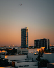 Fototapeta premium skyline buildings miami florida sky color orange city usa 