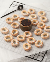 Sweet tea and coffee. Cookies, pretzels, crackers, bagels. Sweet joys for tea