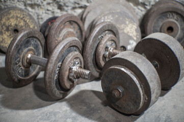 Underground dumbbell set and trainer room