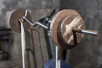 Underground dumbbell set and trainer room