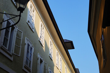 Fototapeta na wymiar An old narrow street in Salzburg, Austria