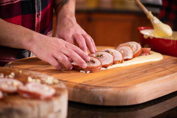Obraz premium How to cook a Roasted Stuffed Pork loin