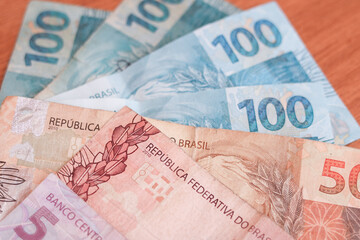 Dinheiro, real brasileiro, moeda