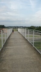 Fototapeta premium boardwalk to the beach