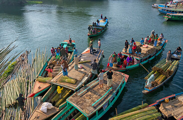Obraz premium Ferry boats on Kaptai Lake, Rangamati, Chittagong Division, Bangladesh