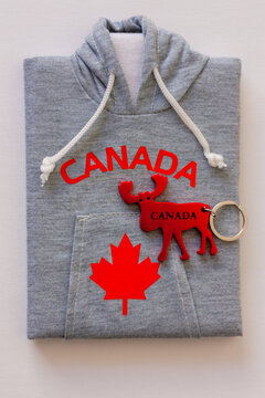 libreta y llavero de canad&aacute;