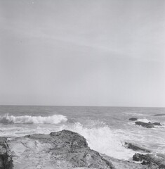 空と海と波と岩