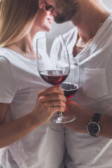 couple drinking wine