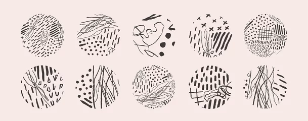 Handgezeichnetes Set mit runden isolierten abstrakten schwarzen Mustern oder Hintergründen © lizavetas