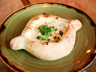 ジョージア料理のハチャプリ