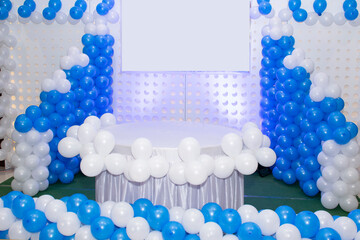 PARTY BIRTHDAY EVENT BALLOON STAGE DECORATION WITH EMPTY BANNER 