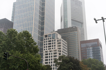 Frankfurt am Main, Innenstadt, an einem regnerischen Tag 