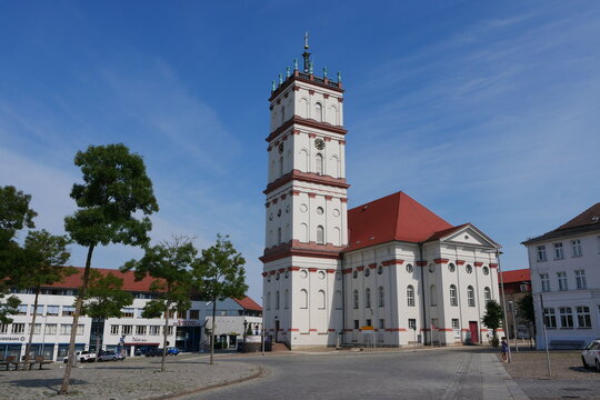 Marktplatz mit Stadtkirche in Neustrelitz