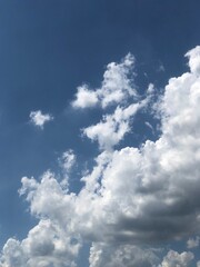 Obraz premium Clouds in the blue sky