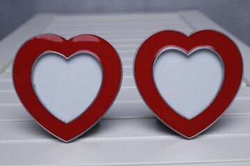 Czerwone serce ramka na białym tle © Seance_Photo_Sylwia