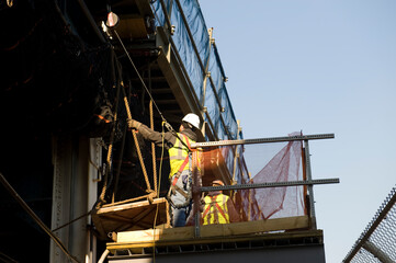 Working construction at Manhattan bridge, New York