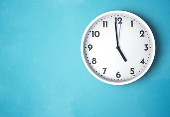 04:59 or 16:59 wall clock time