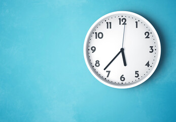 05:37 or 17:37 wall clock time