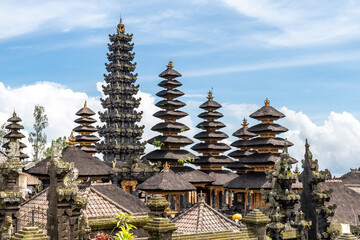 Pagodes du temple de Besakih à Bali, Indonésie