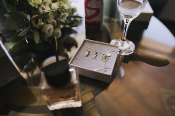 wedding rings