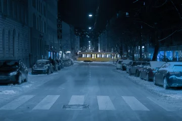 Street photography Straßenfotografie aus Stuttgart, Deutschland, Nähe Stadtzentrum am Olgaeck bei Nacht, Eis, Schnee und Kälte © -