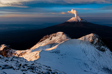 Popocatepetl volcano seen from the Iztaccihuatl volcano 